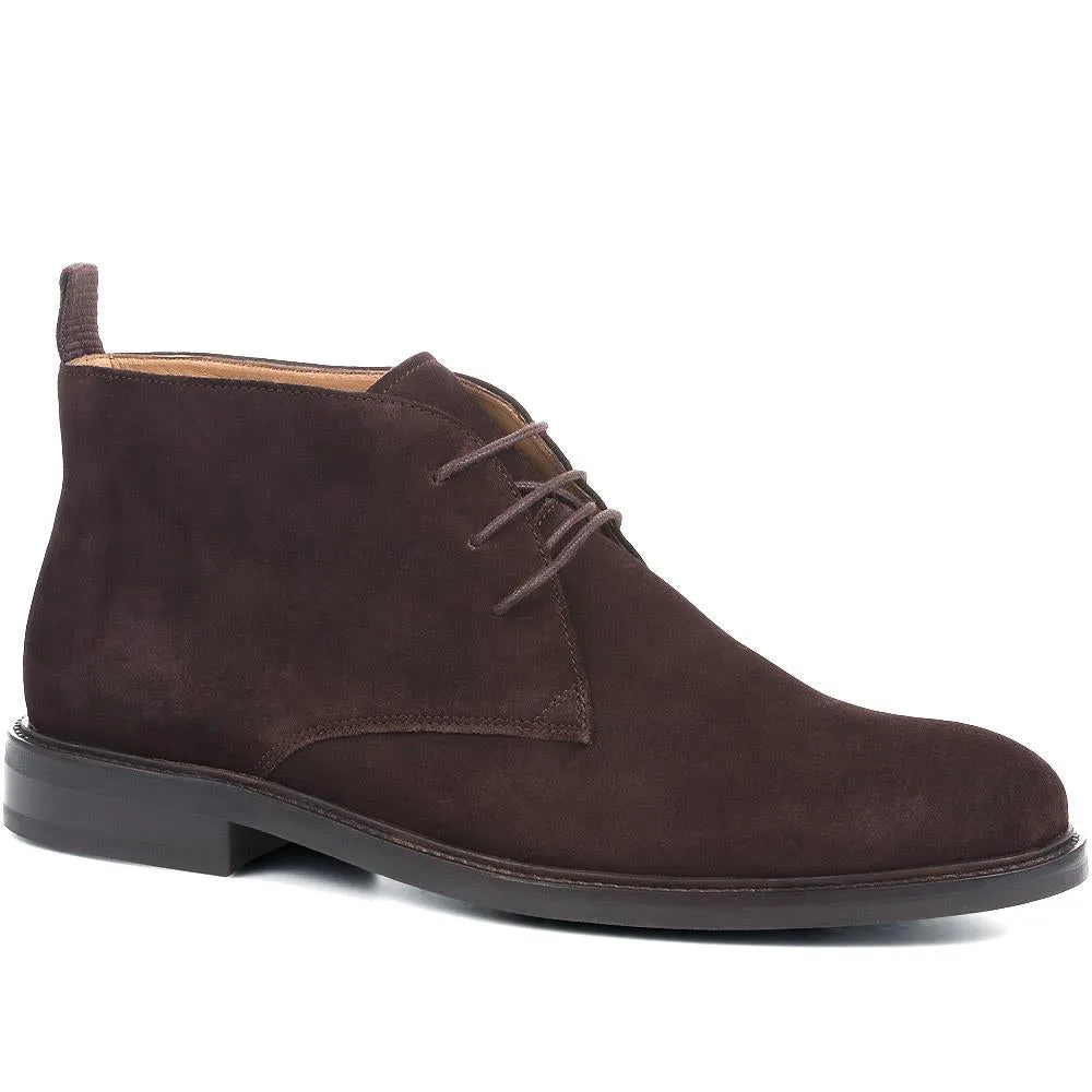 Deacon Suede Chukka Boots - DEACON / 319 224