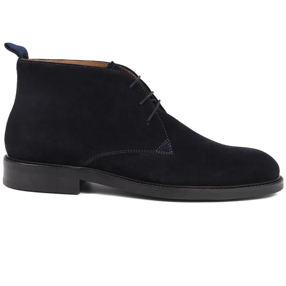 Deacon Suede Chukka Boots - DEACON / 319 224