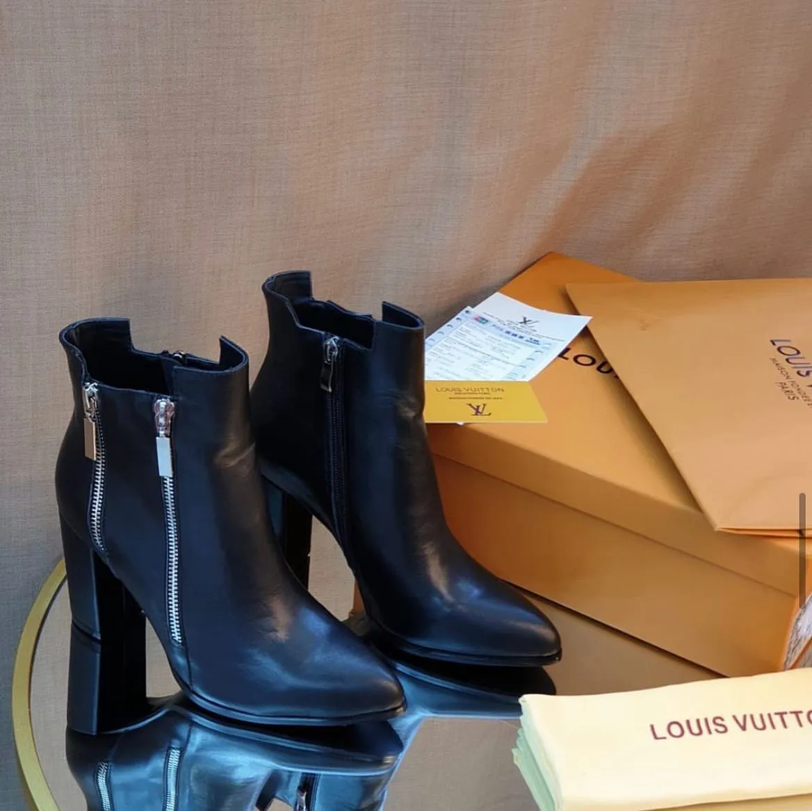 Luxury Boots - LOV - 6069